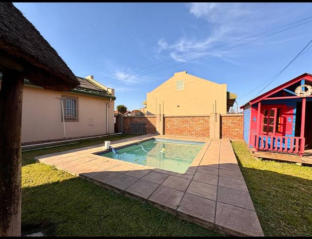 3 BEDROOM HOUSE FOR SALE IN DALPARK EXT 1